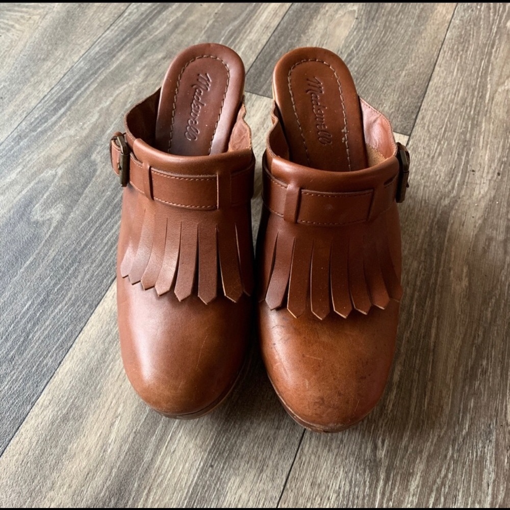 Madewell leather clogs